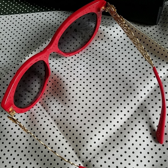 Dolce& Gabanna Sunglasses - Picture 3 of 15